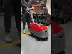 FS17B поломоечную машину легко сложить и хранить.